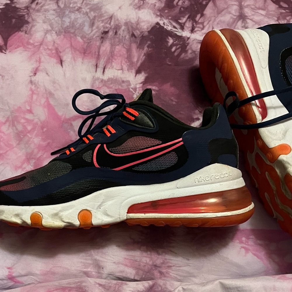 Nike Air Max 270 React Navy Blue and Pink Sneakers - Picture 2 of 3